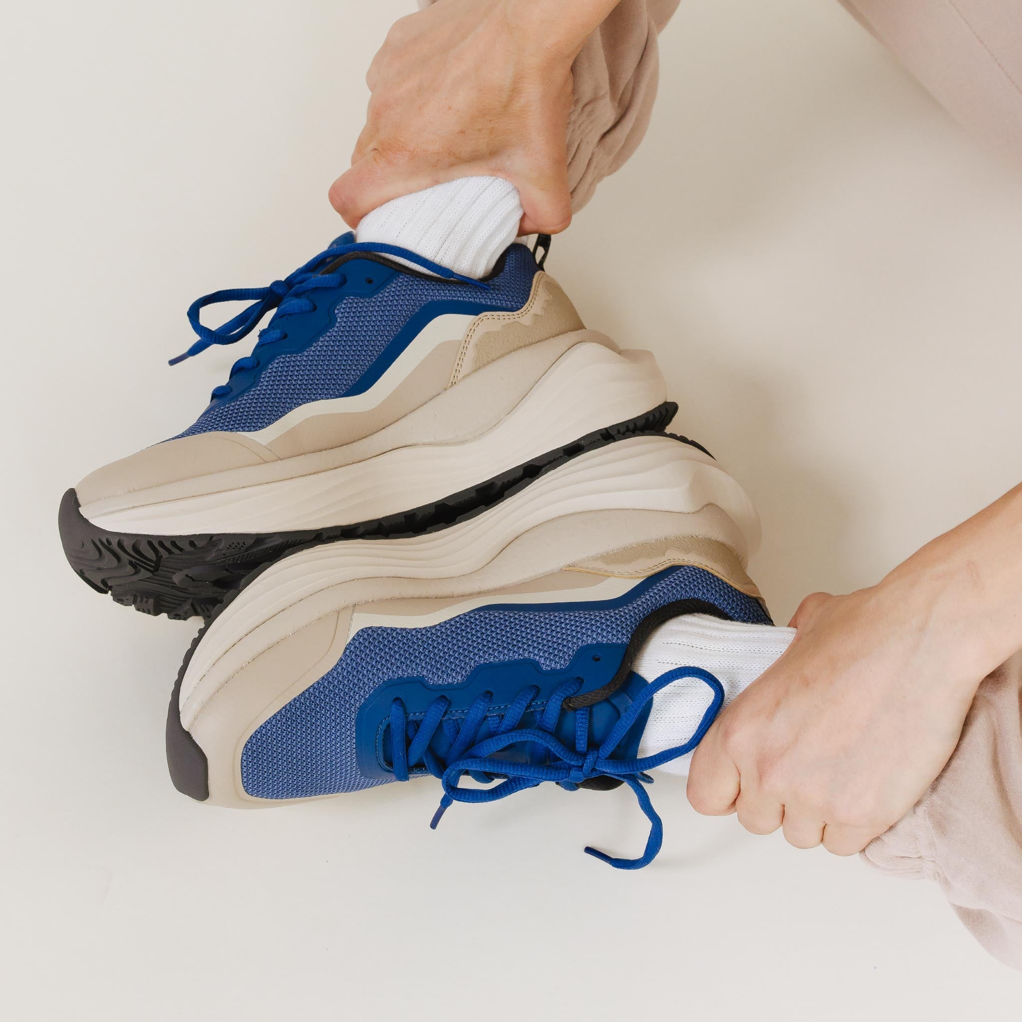 Women's Flow Superior Comfort Trainer