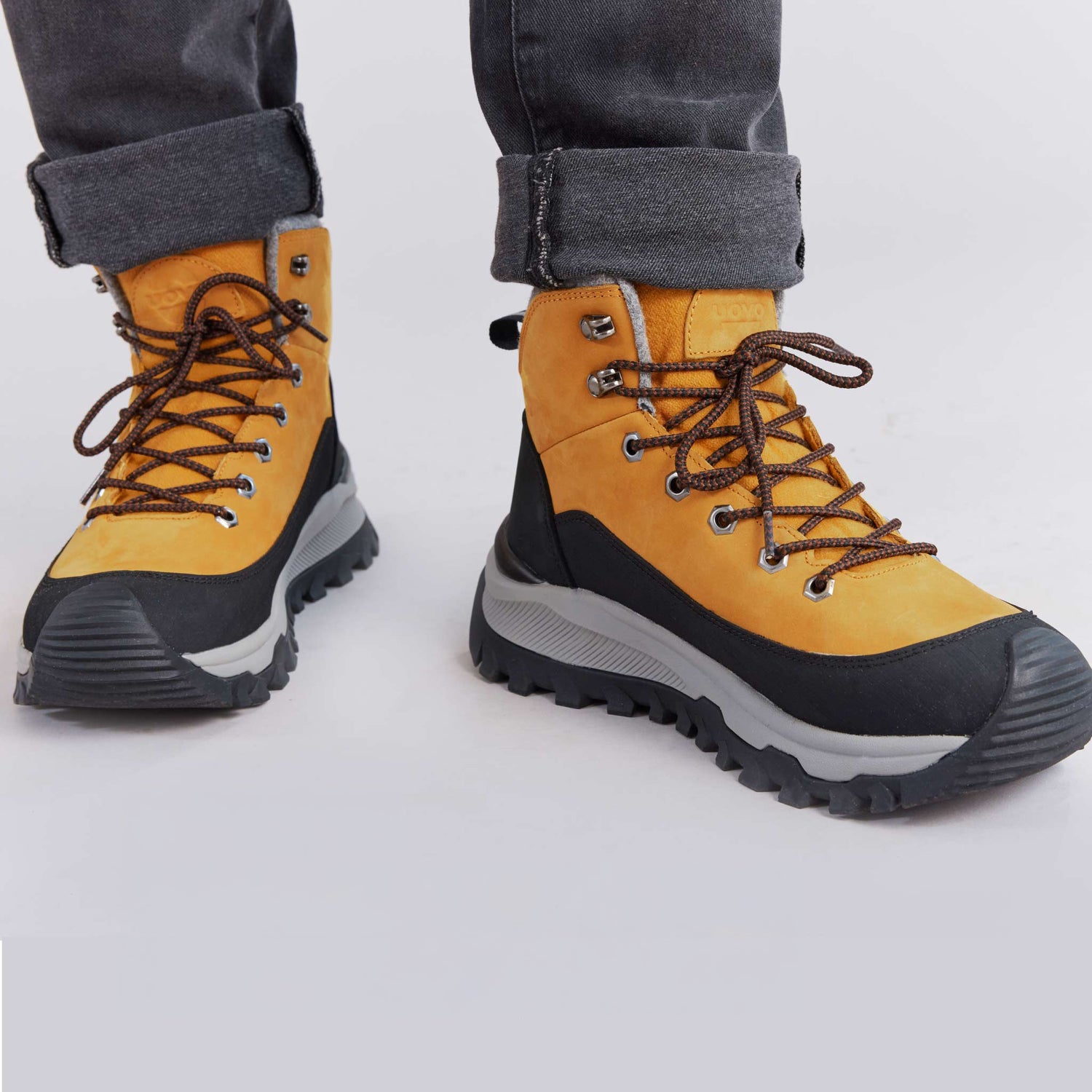 UOVO Winter Boot Wheat, lifestyle view